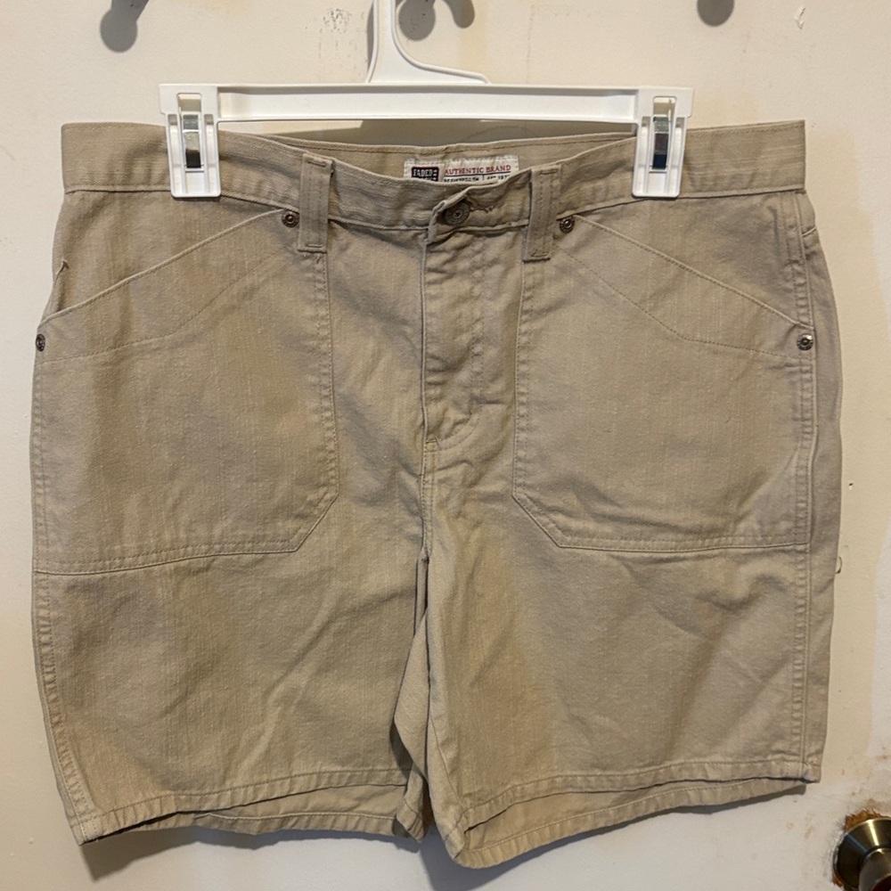 Faded Glory Women's Tan Cargo Shorts